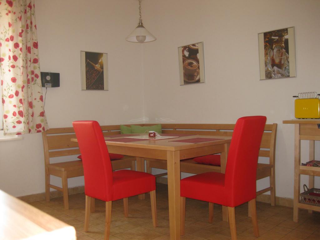 Appartement St. Leonhard Graz Bagian luar foto
