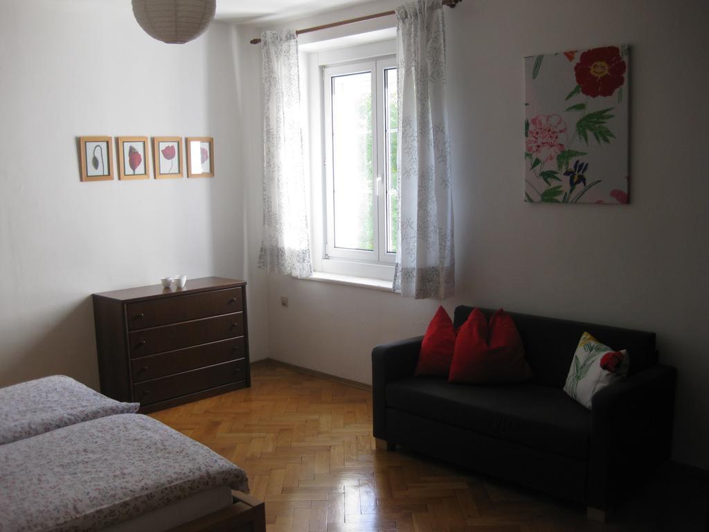 Appartement St. Leonhard Graz Bagian luar foto